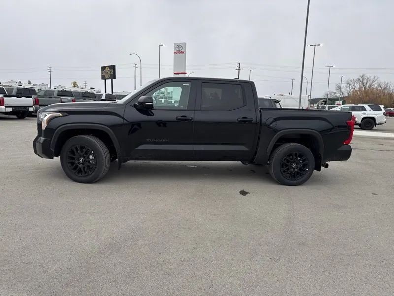 Toyota Tundra 2026 photo 2