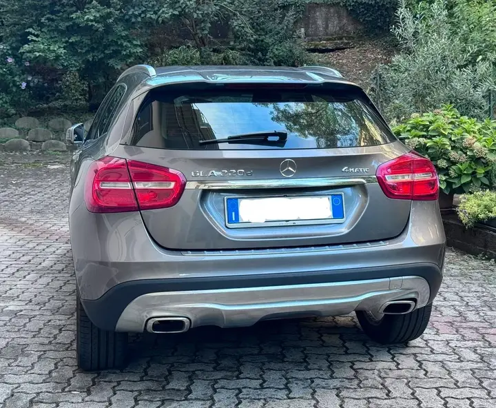 Mercedes-Benz Gla 2015 photo 2