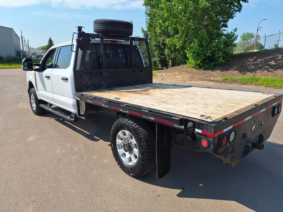 Ford F350 2023 photo 5
