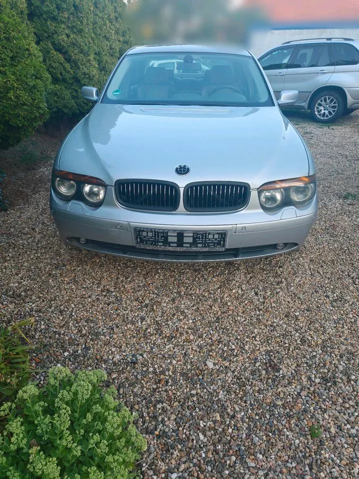 BMW 735I