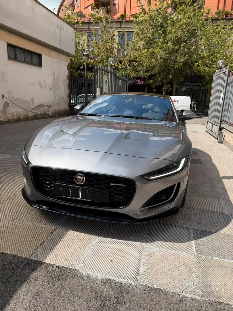 Jaguar F-Type 2021 photo 2