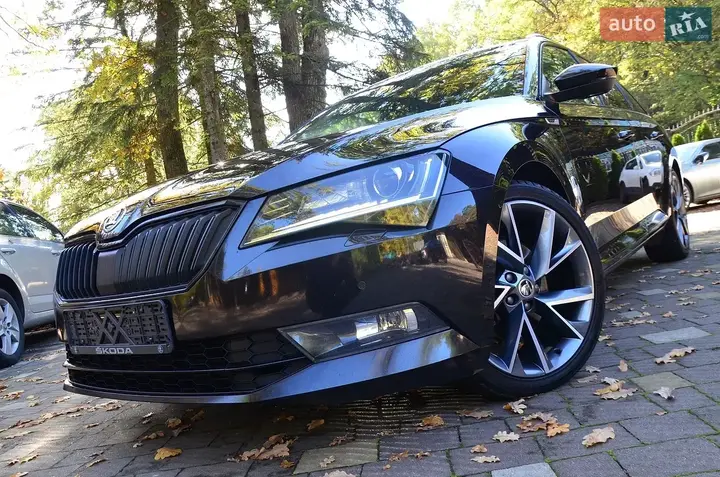 Skoda Superb 2018 photo 5