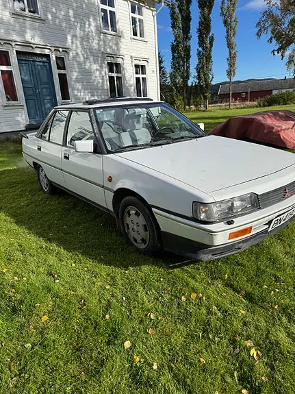 Mitsubishi Galant 1987 photo 2