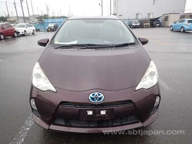 Toyota Aqua 2014 photo 5