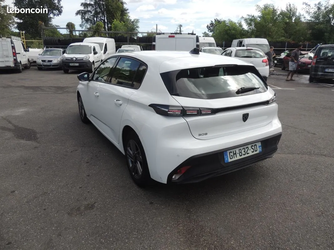 Peugeot 308 2022 photo 3