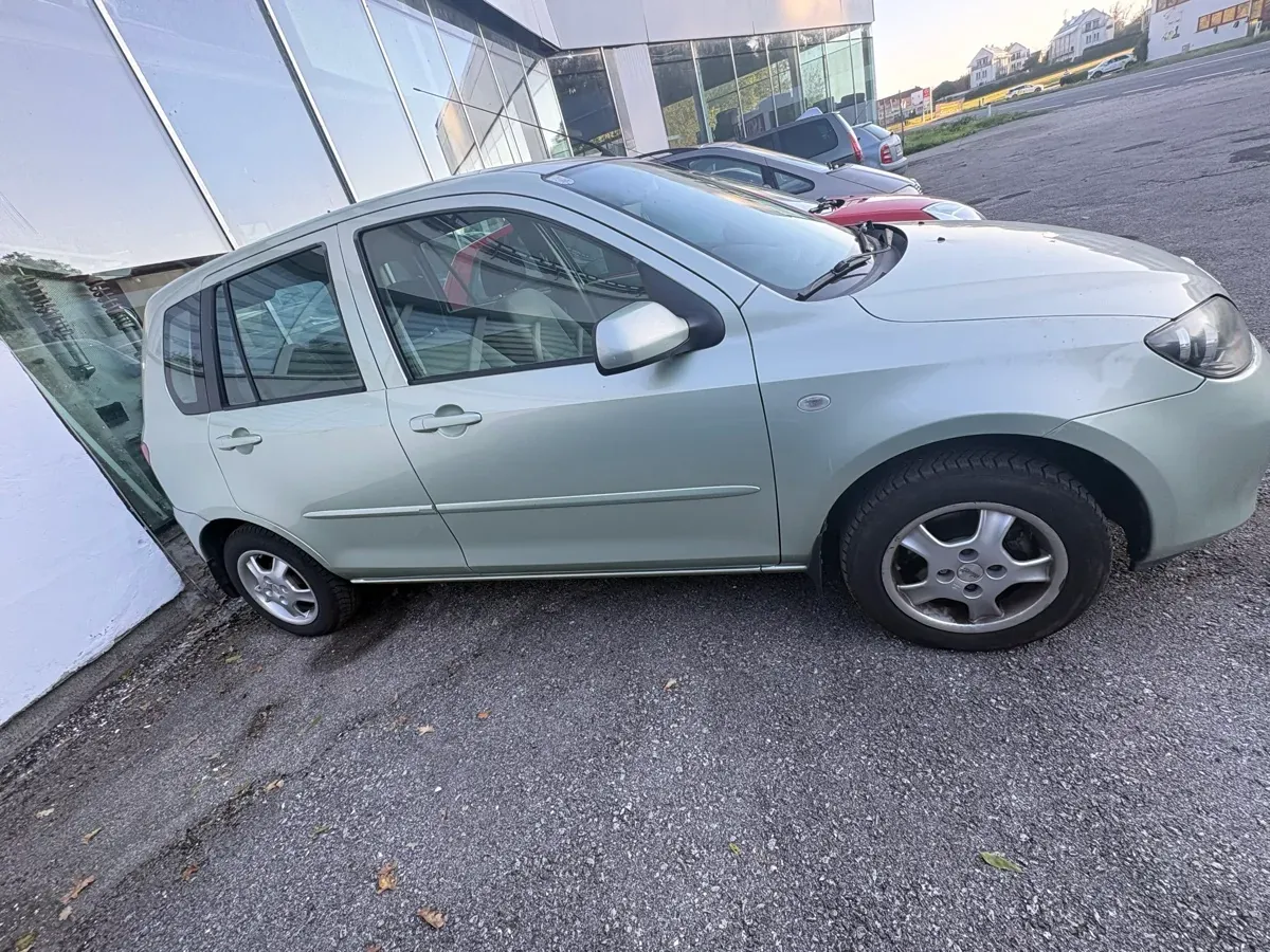Mazda Mazda2 2007 photo 3