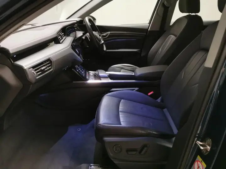 Audi E-Tron 2020 photo 4
