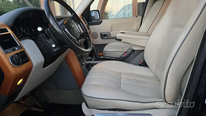 Land Rover Vogue 2004 photo 2