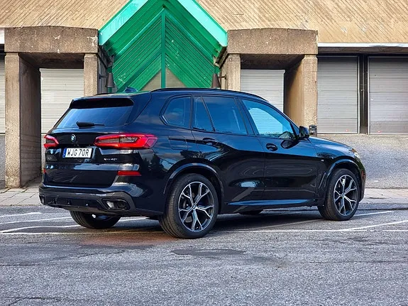 BMW X5 2019 photo 2