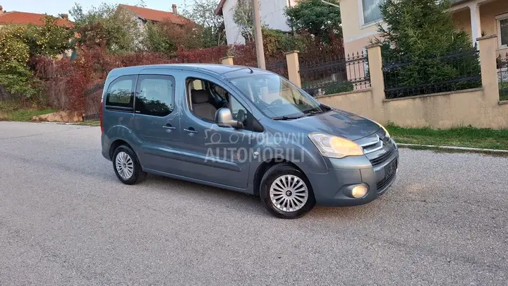 Citroen Berlingo 2011 photo 3