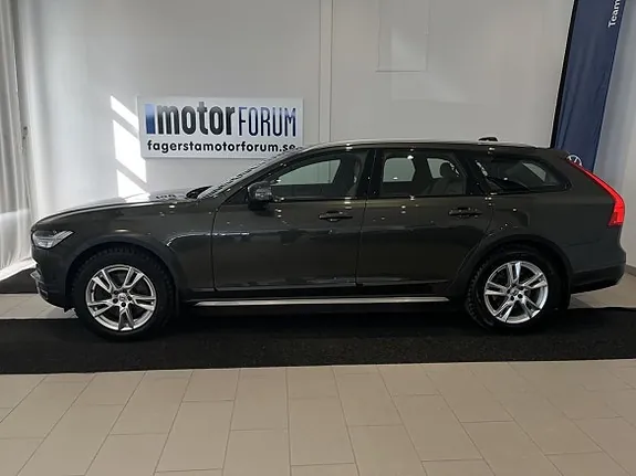 Volvo V90 Cross Country 2020 photo 2