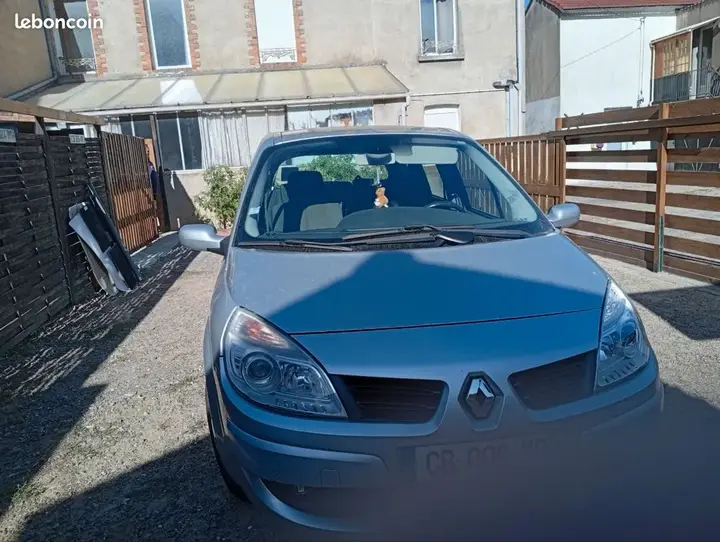 Renault Grand Scenic
