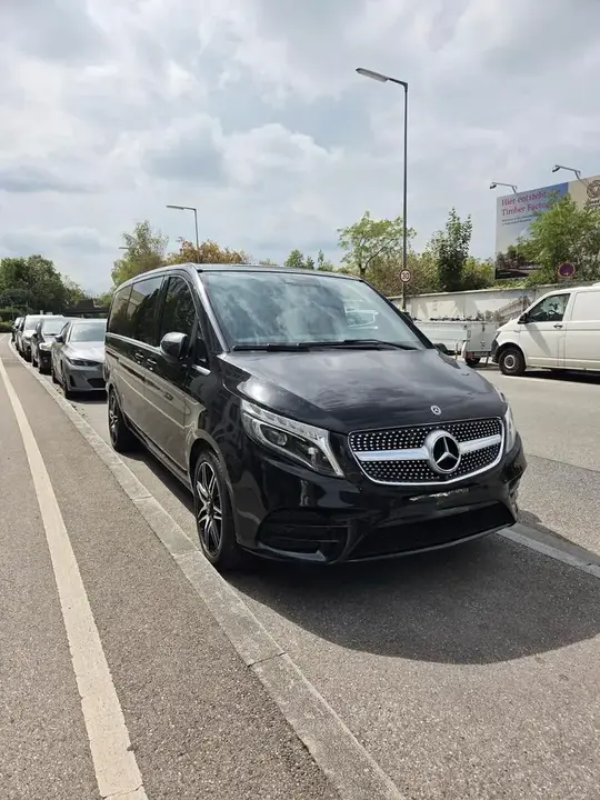 Mercedes-Benz V250