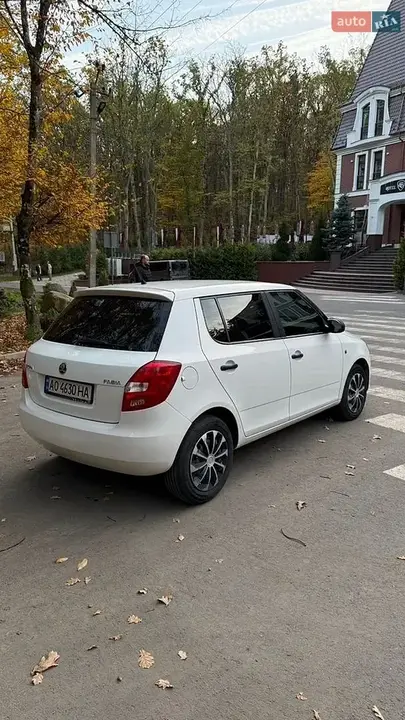 Skoda Fabia 2014 photo 5