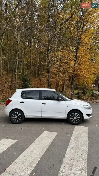 Skoda Fabia 2014 photo 3