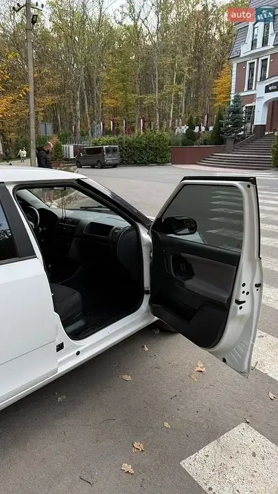 Skoda Fabia 2014 photo 4