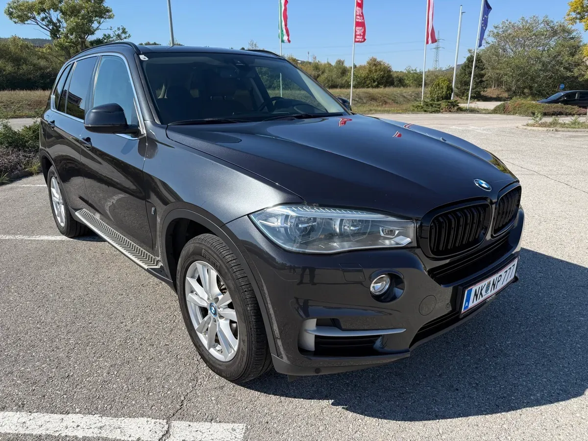 BMW X5 2018 photo 2