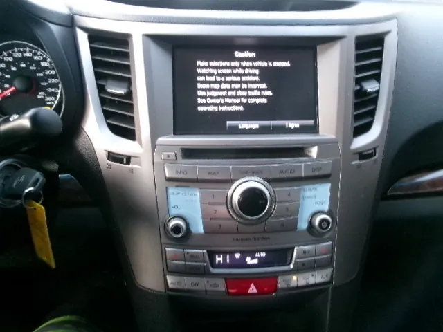Subaru Legacy 2013 photo 4