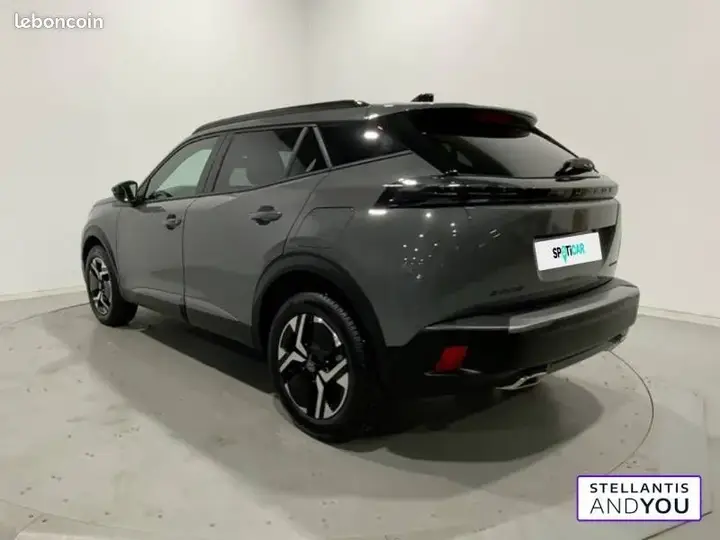 Peugeot 2008 2024 photo 3