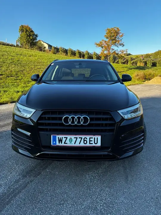 Audi Q3 2018 photo 2