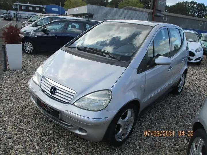 Mercedes-Benz A 190 Avantgarde