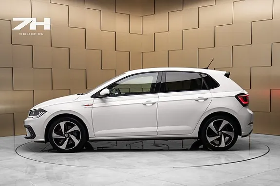 Volkswagen Polo 2024 photo 2