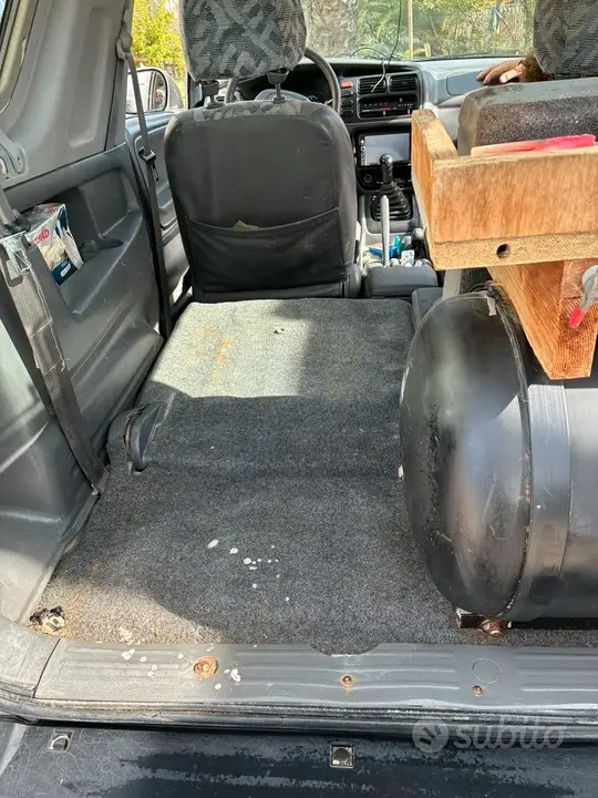 Suzuki Grand Vitara 2000 photo 5