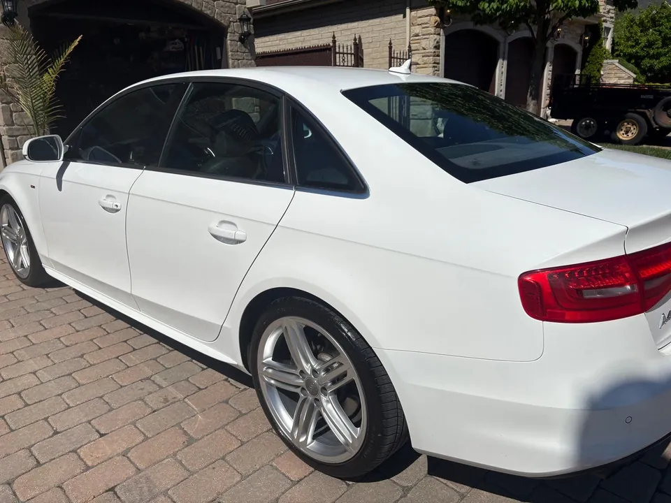 Audi A4 2015 photo 4
