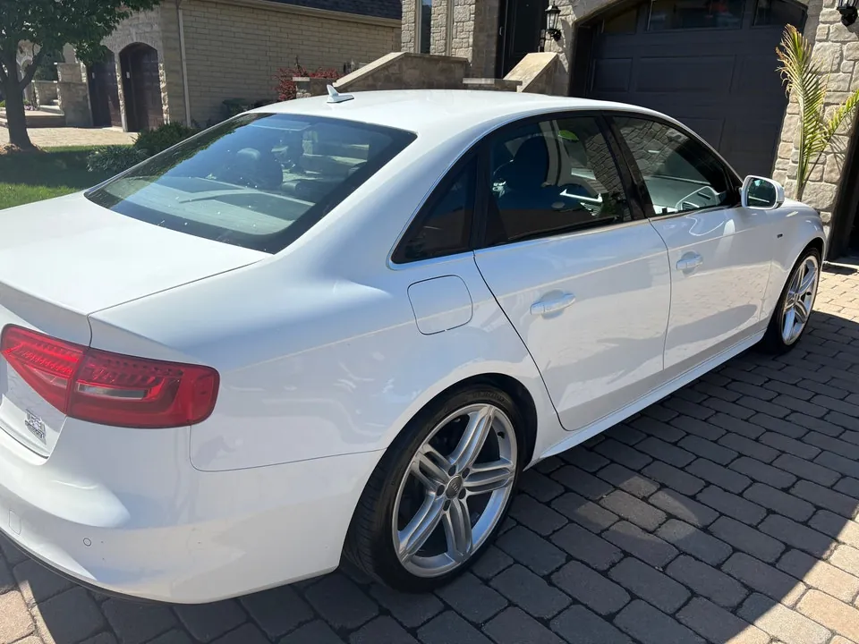 Audi A4 2015 photo 3
