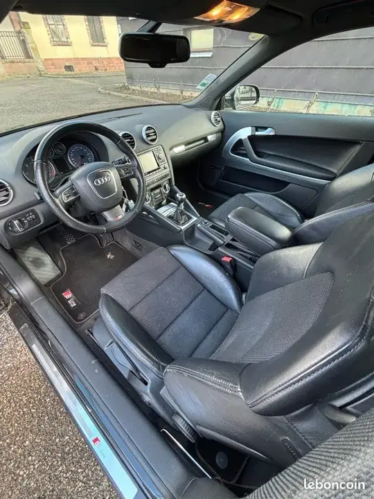 Audi A3 2012 photo 2