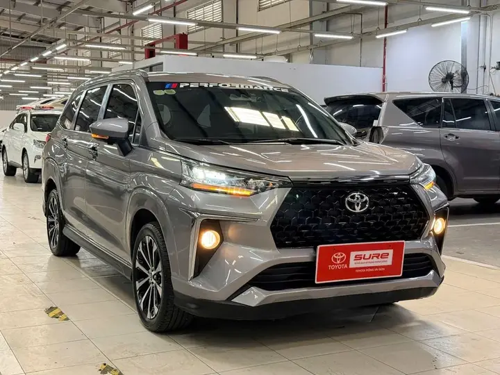 Toyota Veloz Cross 2025 photo 2