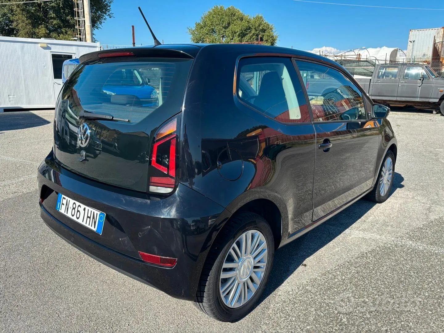 Volkswagen Up 2018 photo 5