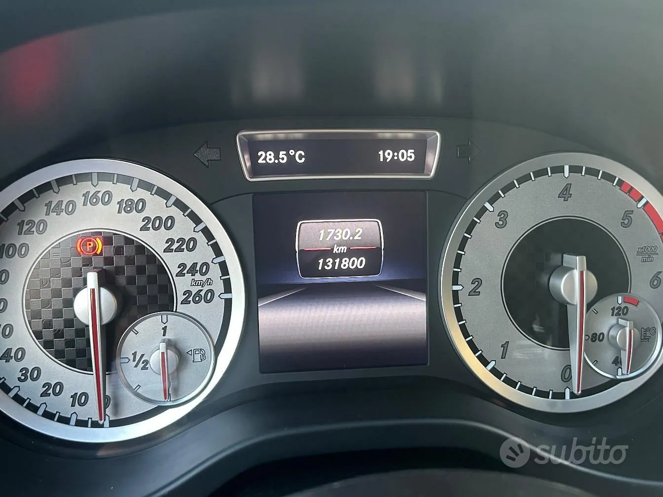 Mercedes-Benz A-Class 2015 photo 4