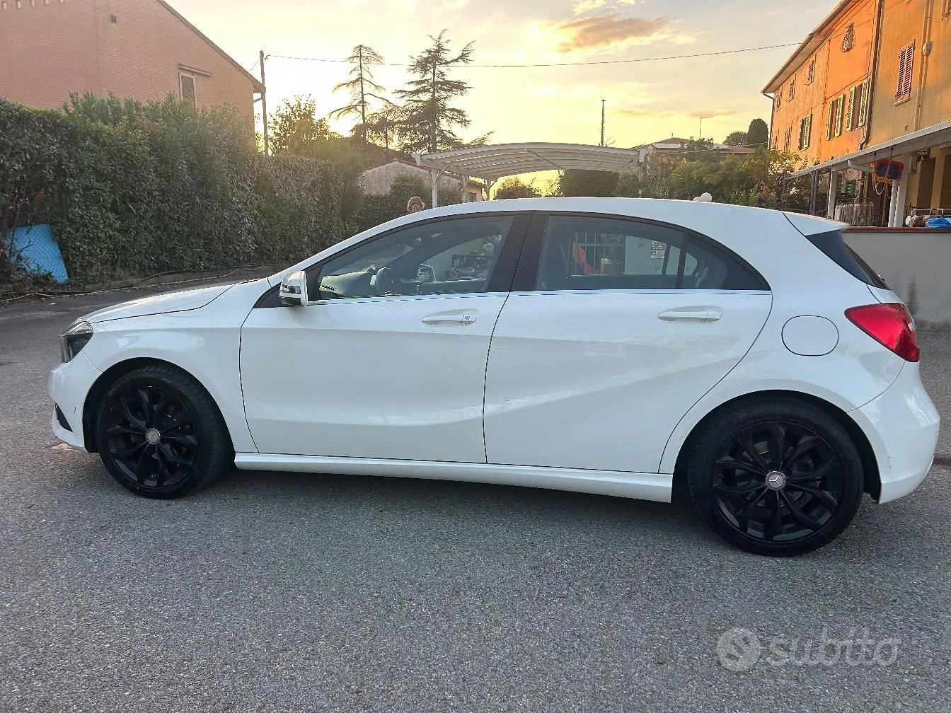 Mercedes-Benz A-Class 2015 photo 2