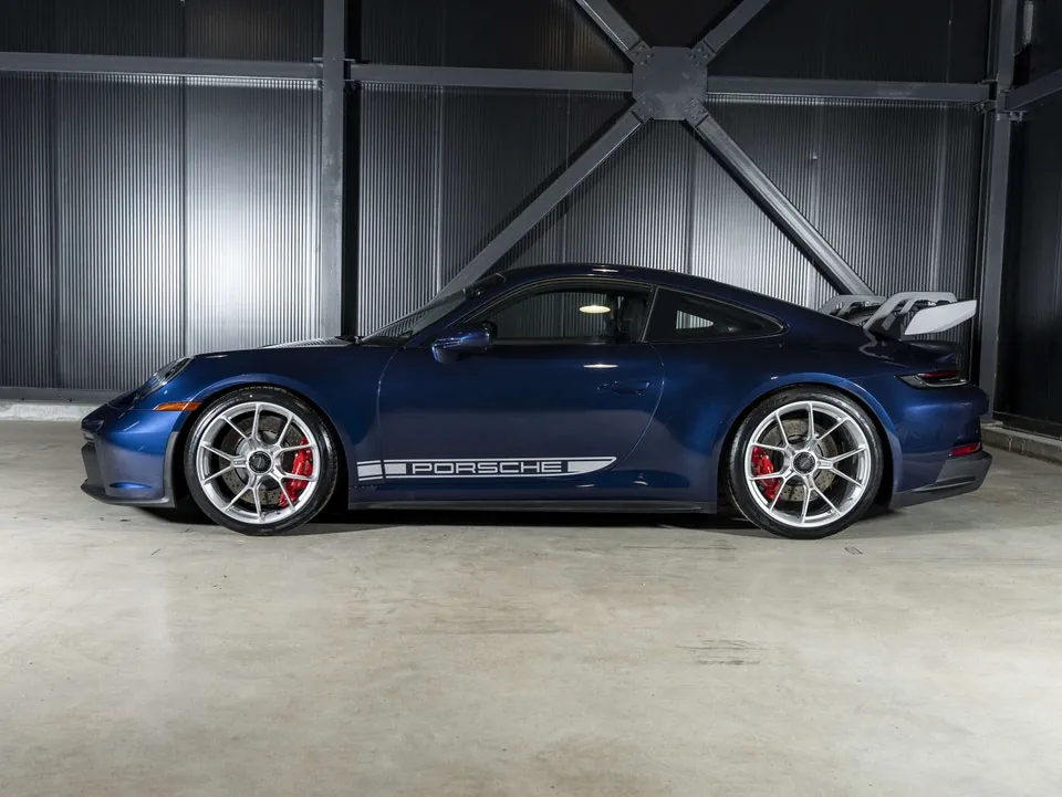 Porsche 911 2024 photo 2