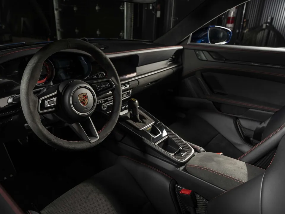 Porsche 911 2024 photo 4