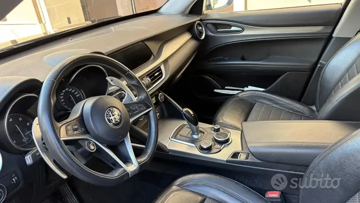 Alfa Romeo Stelvio 2017 photo 3