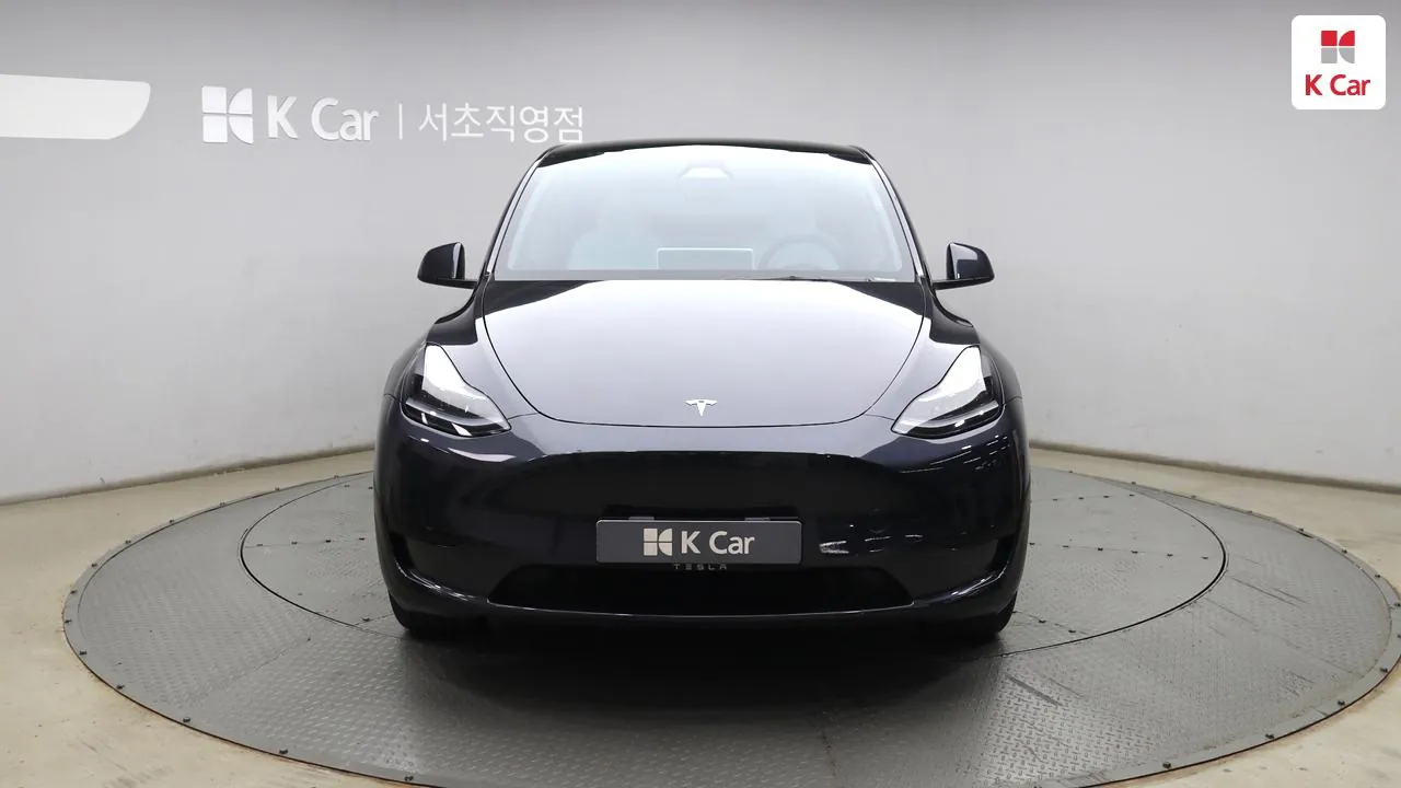 Tesla Model Y 2024 photo 2