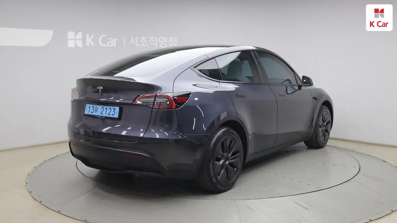 Tesla Model Y 2024 photo 3