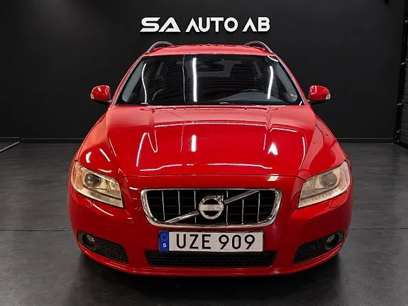 Volvo V70 2010 photo 3