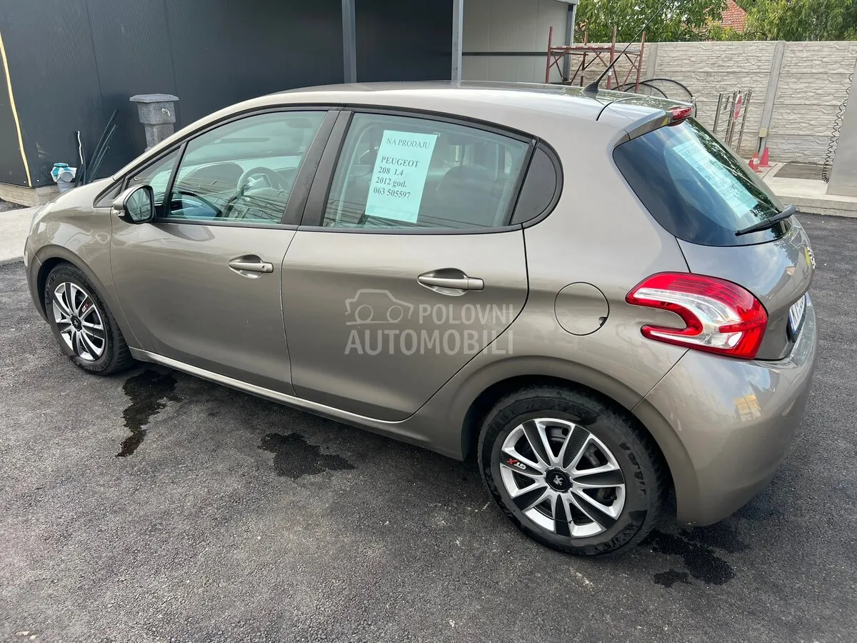 Peugeot 208 2012 photo 4