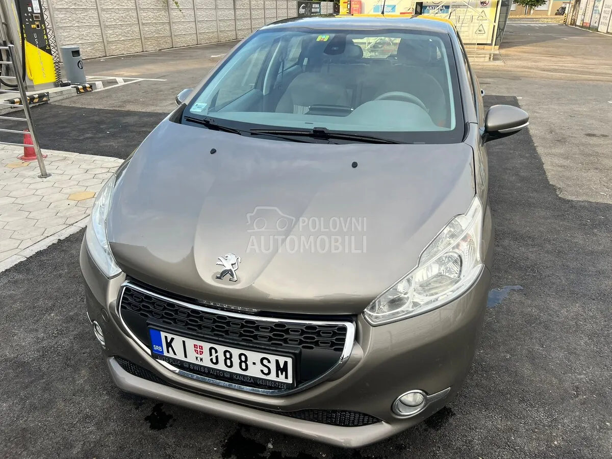 Peugeot 208