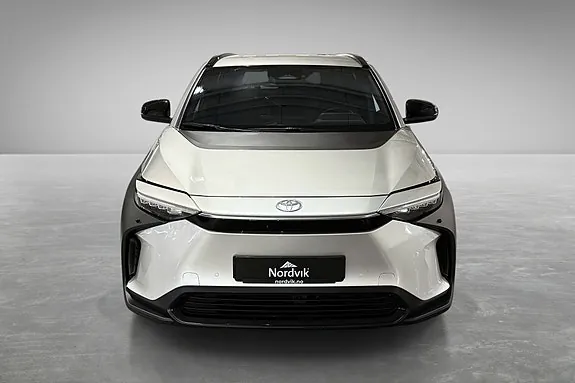 Toyota Bz4X 2024 photo 2