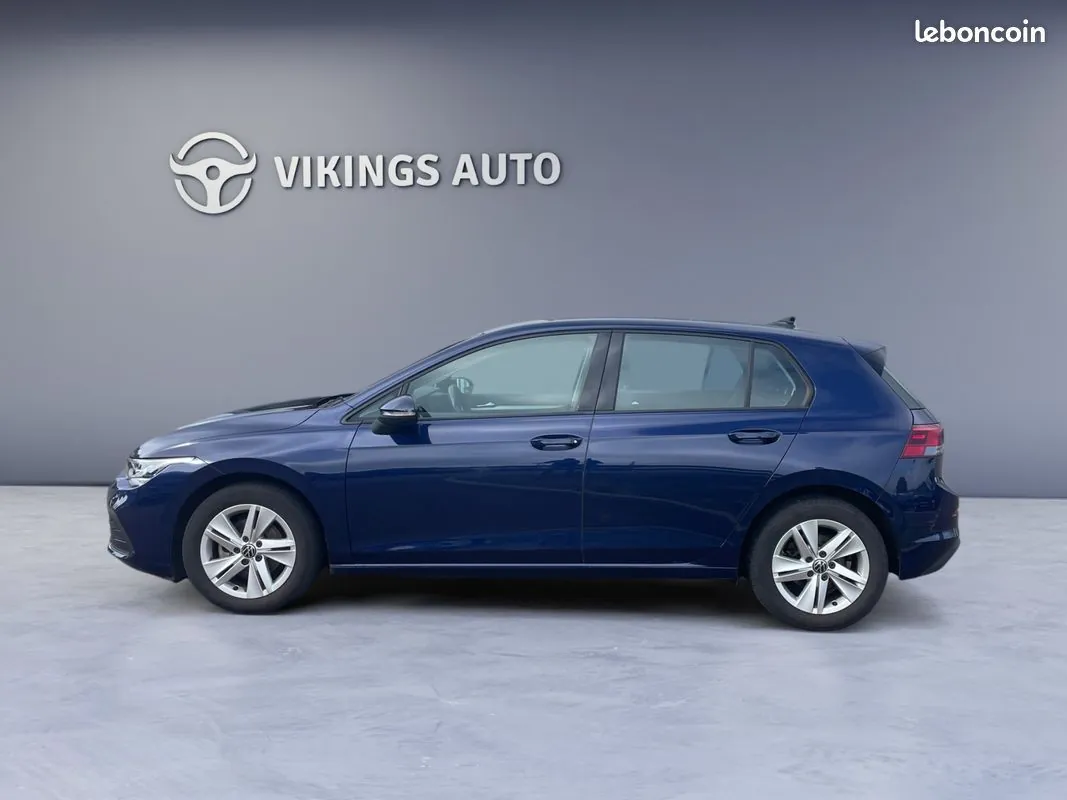 Volkswagen Golf 2023 photo 2