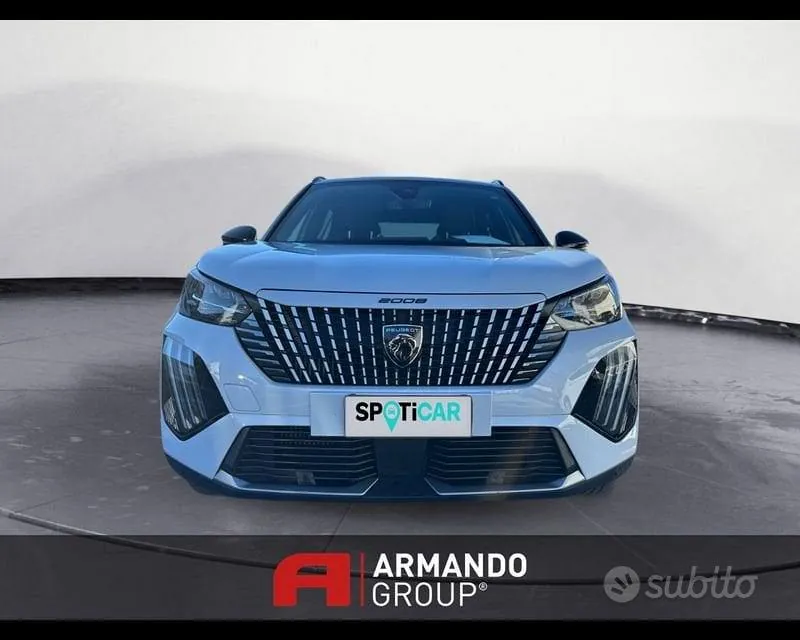 Peugeot 2008 2024 photo 2