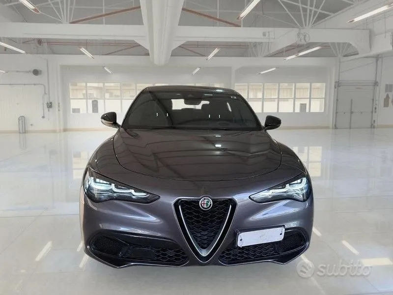 Alfa Romeo Stelvio 2023 photo 2