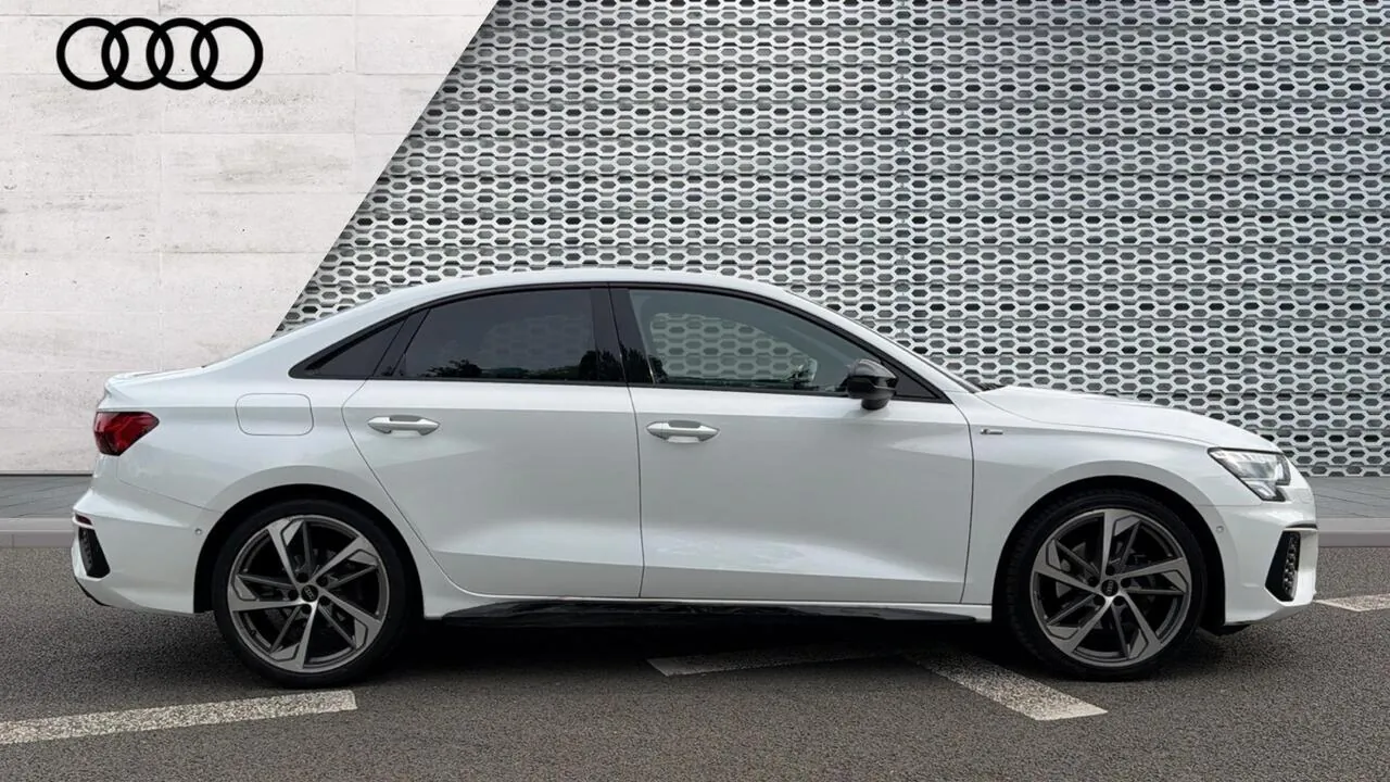 Audi A3 2023 photo 4