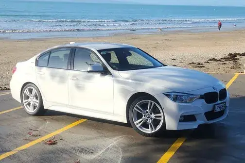 BMW 330E