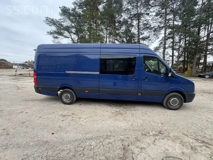 Volkswagen Crafter 2010 photo 2