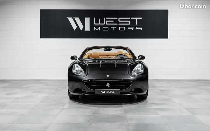 Ferrari California 2010 photo 2